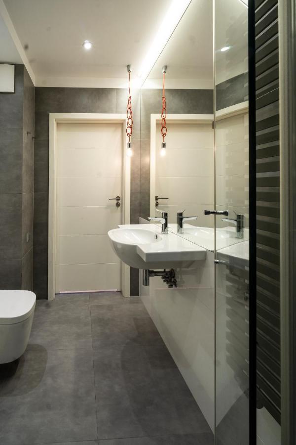 Ideal Apartments Awiator กดัญสก์ ภายนอก รูปภาพ
