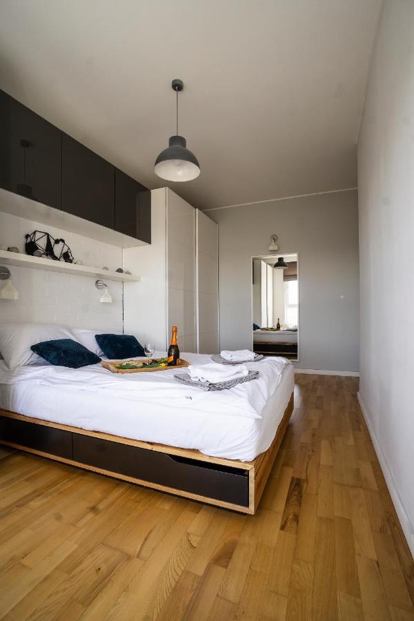 Ideal Apartments Awiator กดัญสก์ ภายนอก รูปภาพ